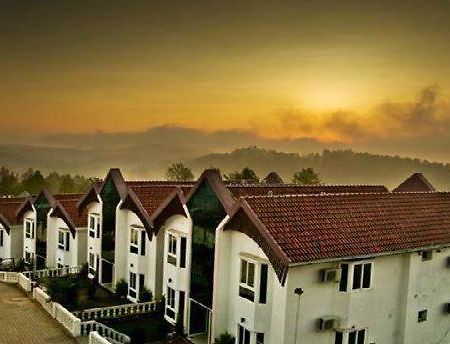 Golden Nest Hotel Yercaud Exterior photo